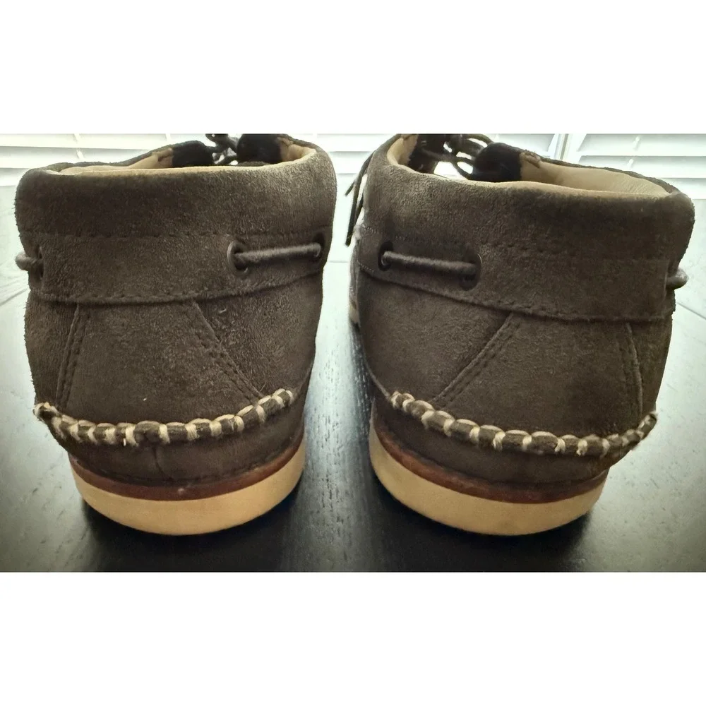 Timberland Abington Chukka Boot Mens 9.5M Gray Suede Lace-Up‎ Vibram Outsole